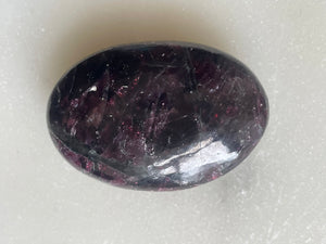 Red Garnet Palm Stone